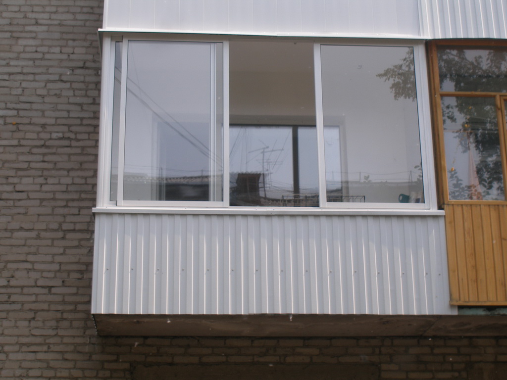 Установка пластиковых окон на балконе: остекление лоджии Щёлково